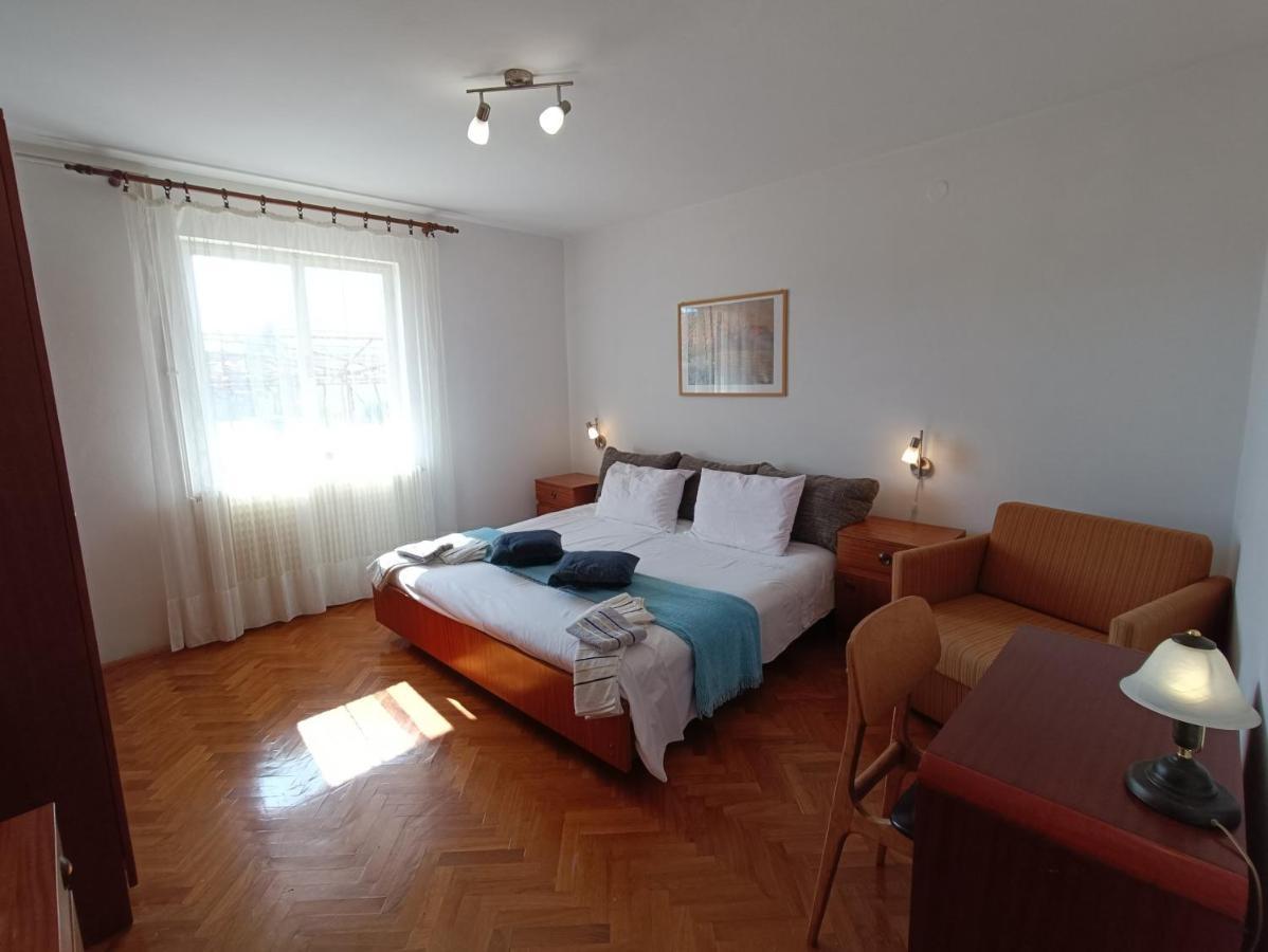 Rooms Rita 茨雷斯 外观 照片