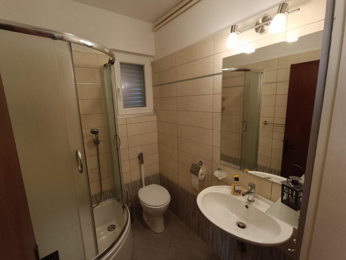 Rooms Rita 茨雷斯 外观 照片